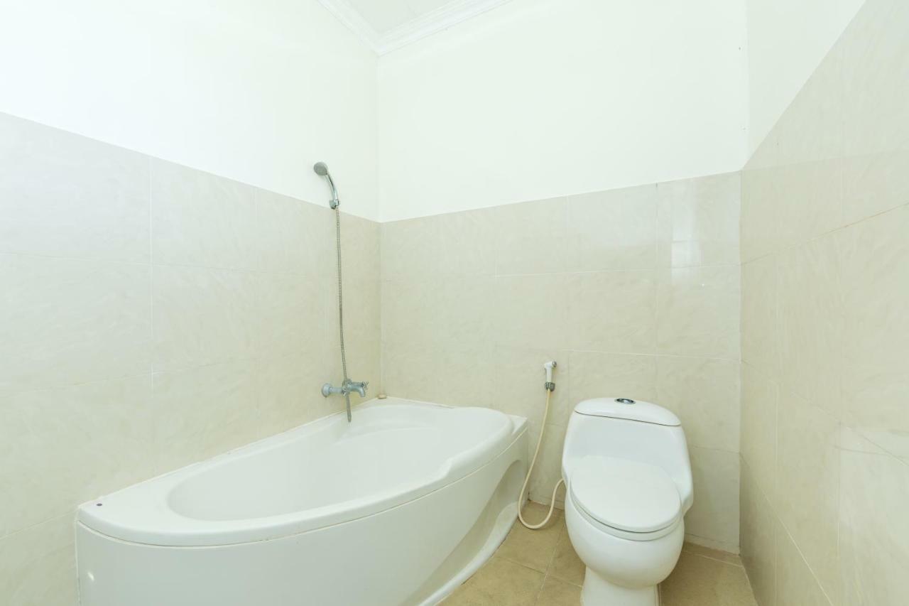 Kuta Dormitory At Simpang Inn ภายนอก รูปภาพ