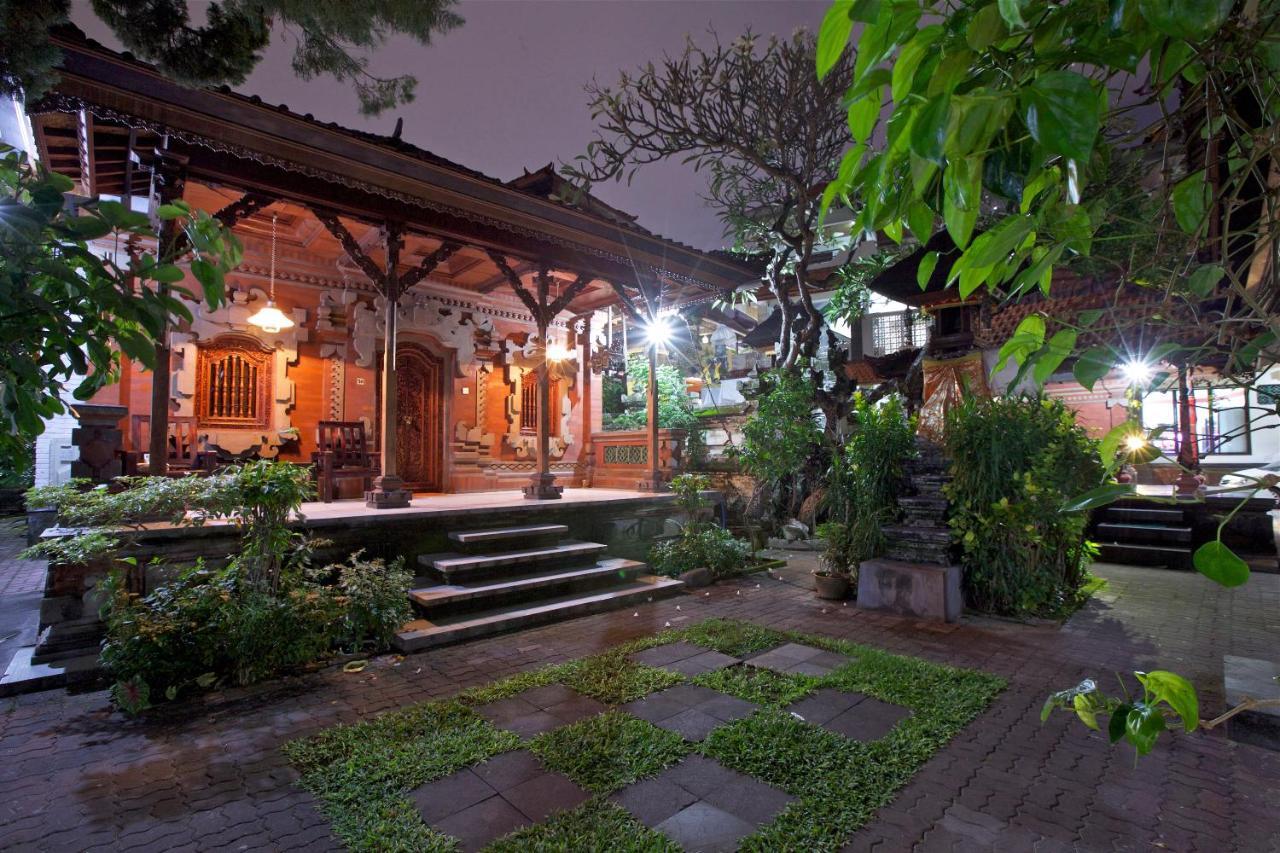 Kuta Dormitory At Simpang Inn ภายนอก รูปภาพ